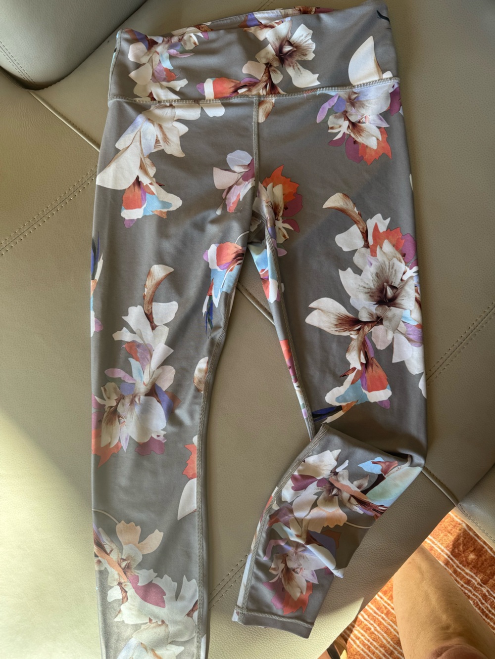 Athleta size Medium 7/8 leggings